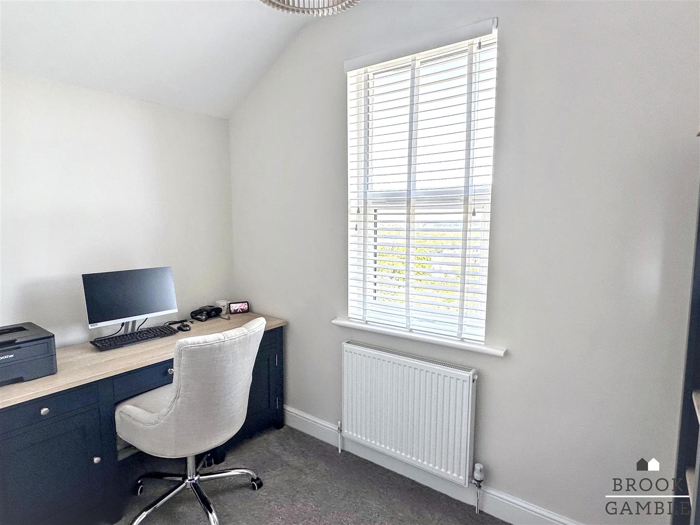 3 Bedroom House. Hurst Road in Eastbourne,  8